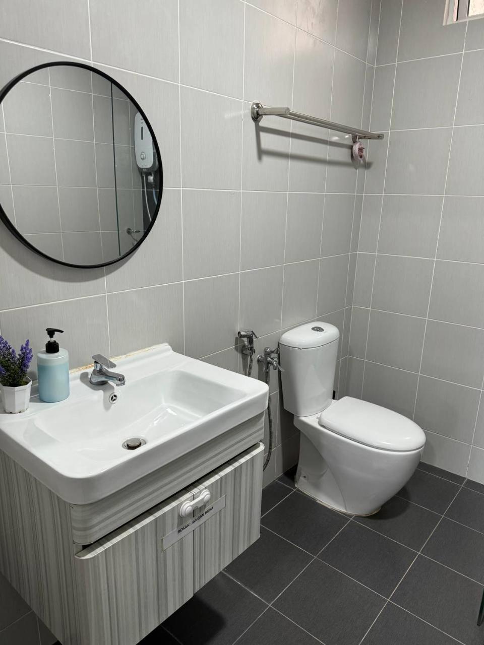 D'Ciella Homes- Sea View, Drawbridge & Ktcc Mall クアラ・トレンガヌ エクステリア 写真