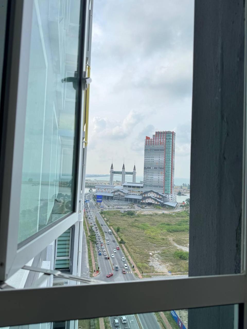 D'Ciella Homes- Sea View, Drawbridge & Ktcc Mall クアラ・トレンガヌ エクステリア 写真