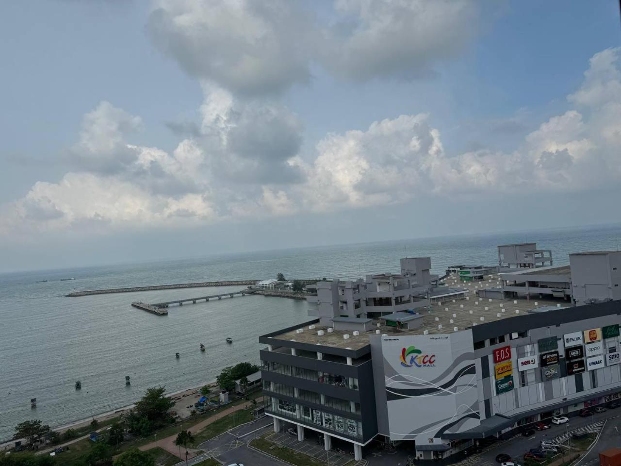 D'Ciella Homes- Sea View, Drawbridge & Ktcc Mall クアラ・トレンガヌ エクステリア 写真