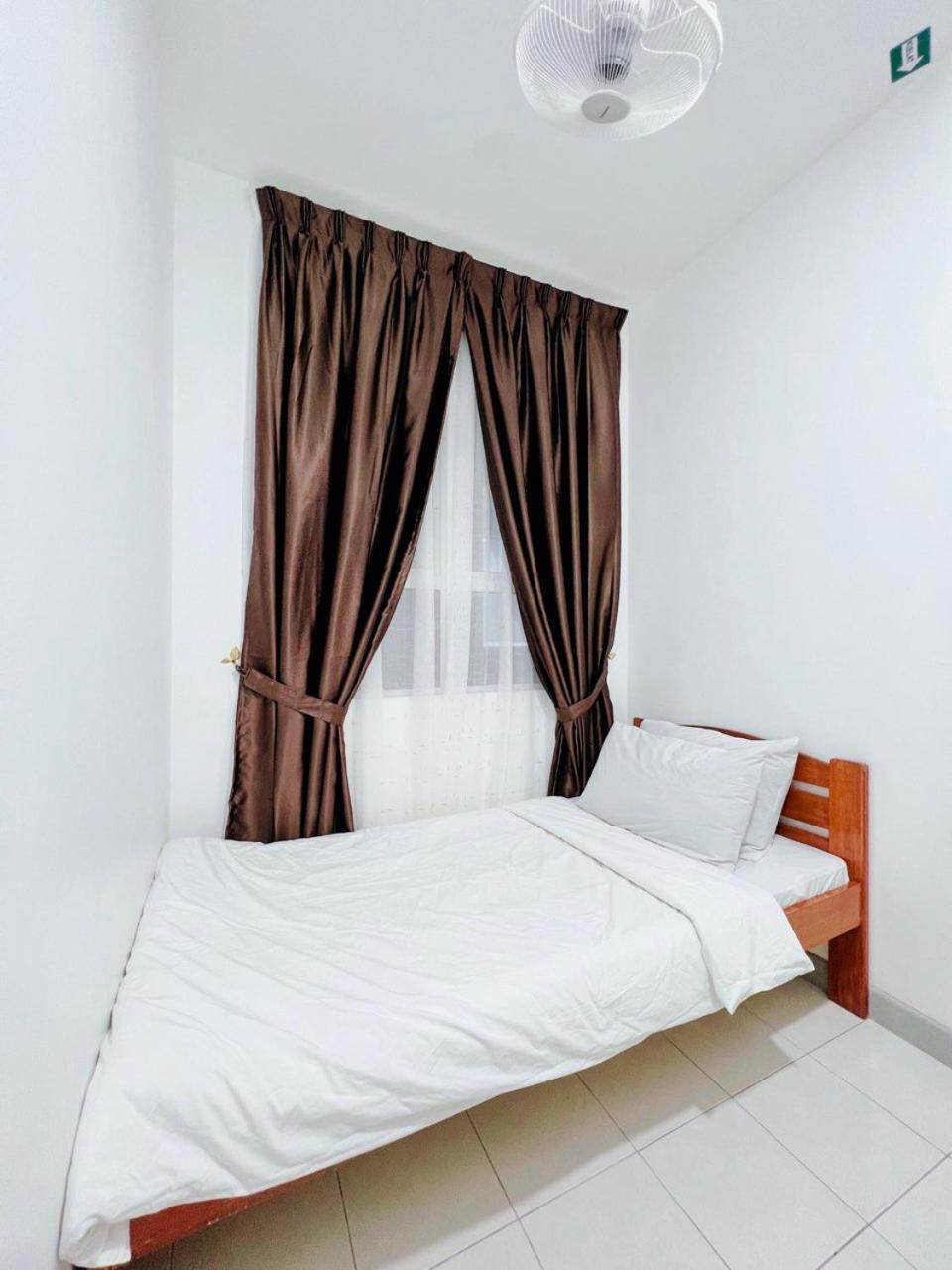 D'Ciella Homes- Sea View, Drawbridge & Ktcc Mall クアラ・トレンガヌ エクステリア 写真